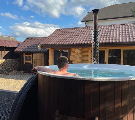 Купель Фурако Polar Spa ELITE 220 круглая с интегрированной печью для 6-8 человек (термососна темная) фото  фото - 13